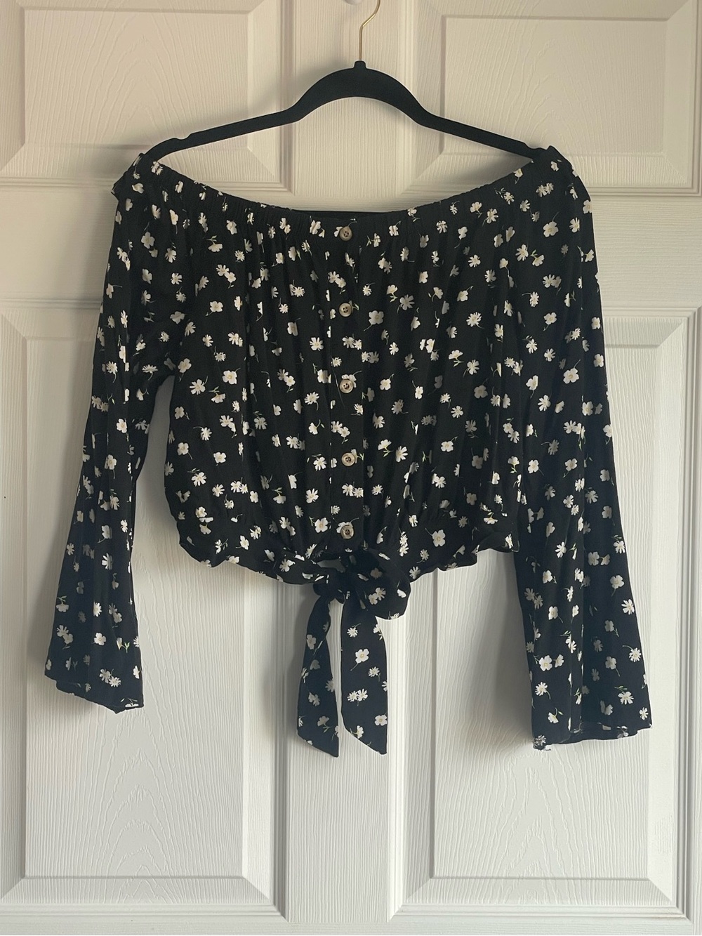 Rue21 Black Floral Off-Shoulder Tie-Front Top Size Large
